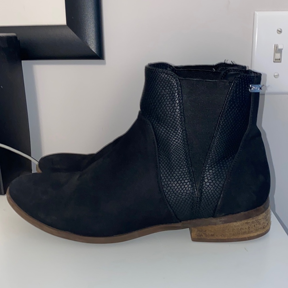 Roxy Booties - Picture 2 of 5